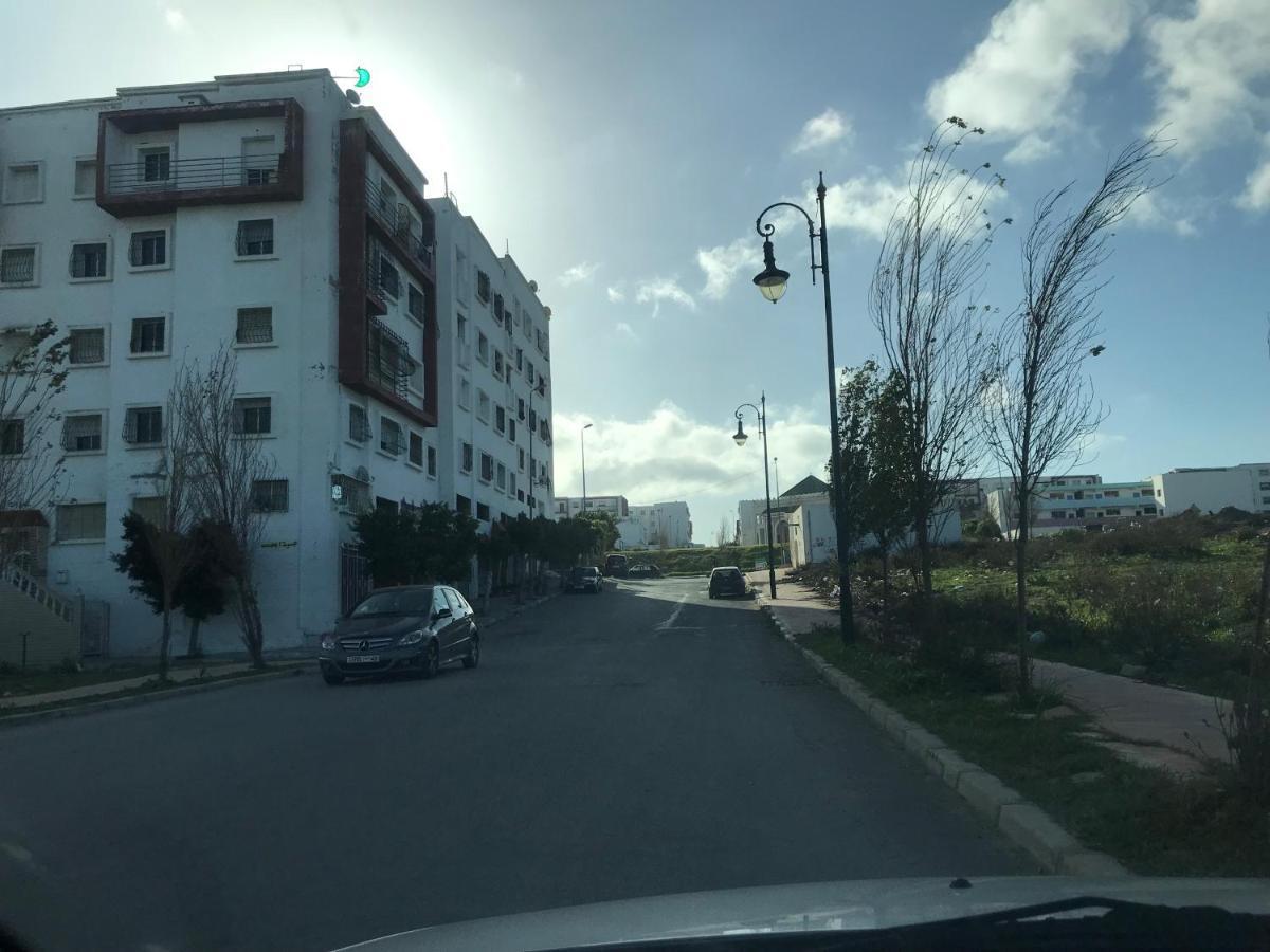 Appartement Familial Proche Aeroport Bab Andalous Tanger Bagian luar foto